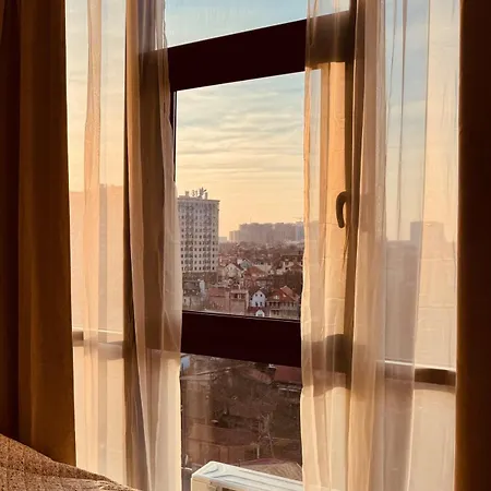 Comfortable, New 2 Minutes From The Sea